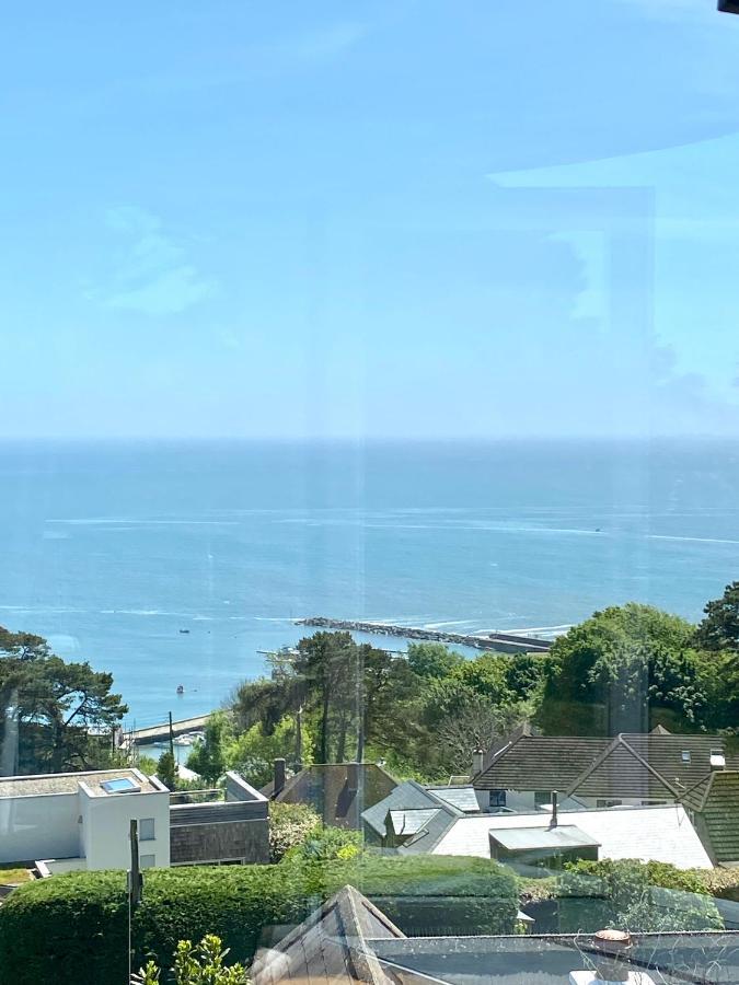 One Of The Best Properties In Lyme! Breathtaking Views Across The Whole Bay. 3 Stories With 2 Tier Veranda Around The Property. Sleeps 6 ليم ريجيس المظهر الخارجي الصورة